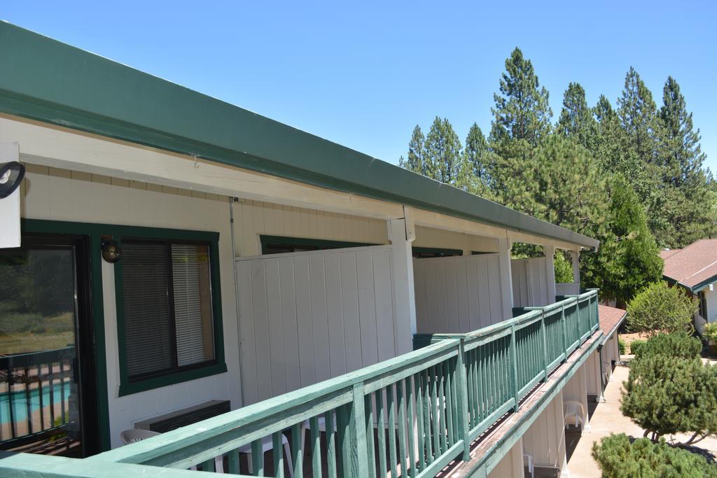 Pioneer Inn & Suites Volcano Exterior foto